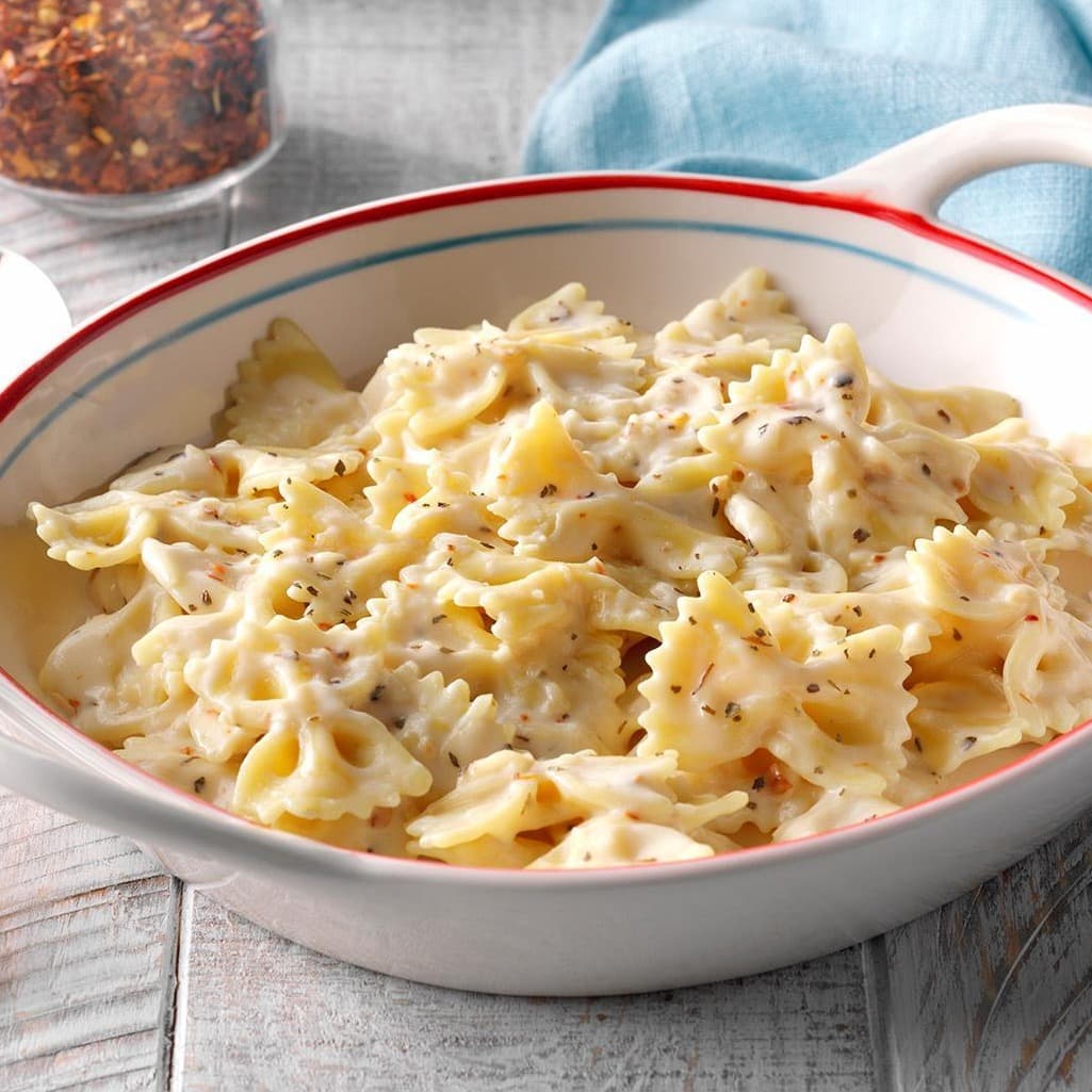 Farfalle Pasta with Alfredo sauce